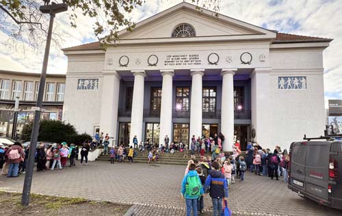 Theaterbesuch zum Weihnachtsmärchen